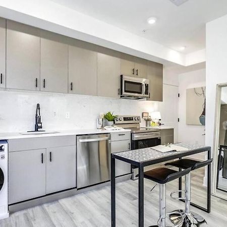 Lux Capitol Hill Vacation Home, In-House Services วอชิงตัน ภายนอก รูปภาพ